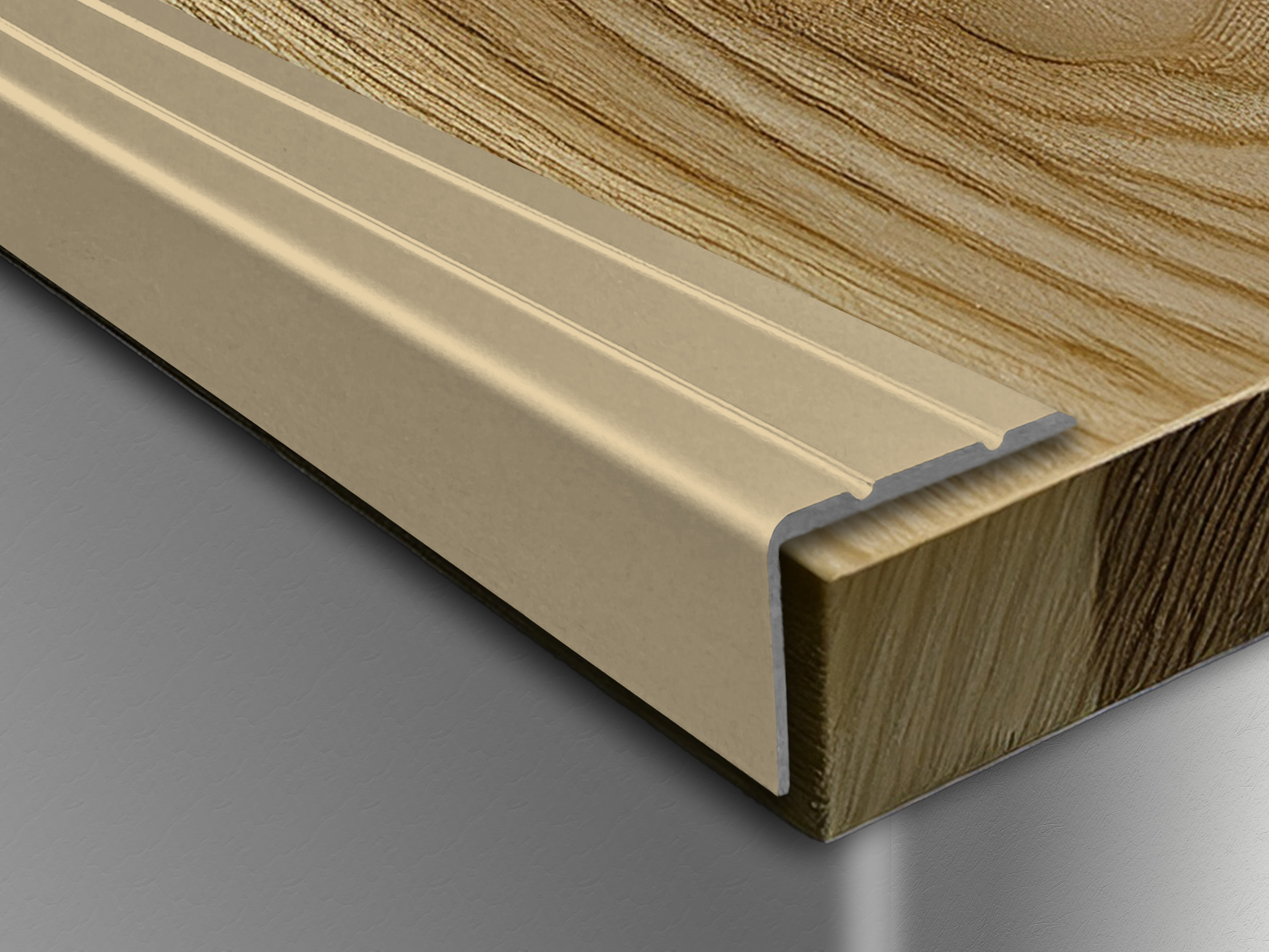 ufitec® Winkelprofil / Treppenkantenprofil - selbstklebend - 24 x 15 mm - Alu eloxiert ufitec® Winkelprofil / Treppenkantenprofil - selbstklebend - 24 x 15 mm - Alu eloxiert