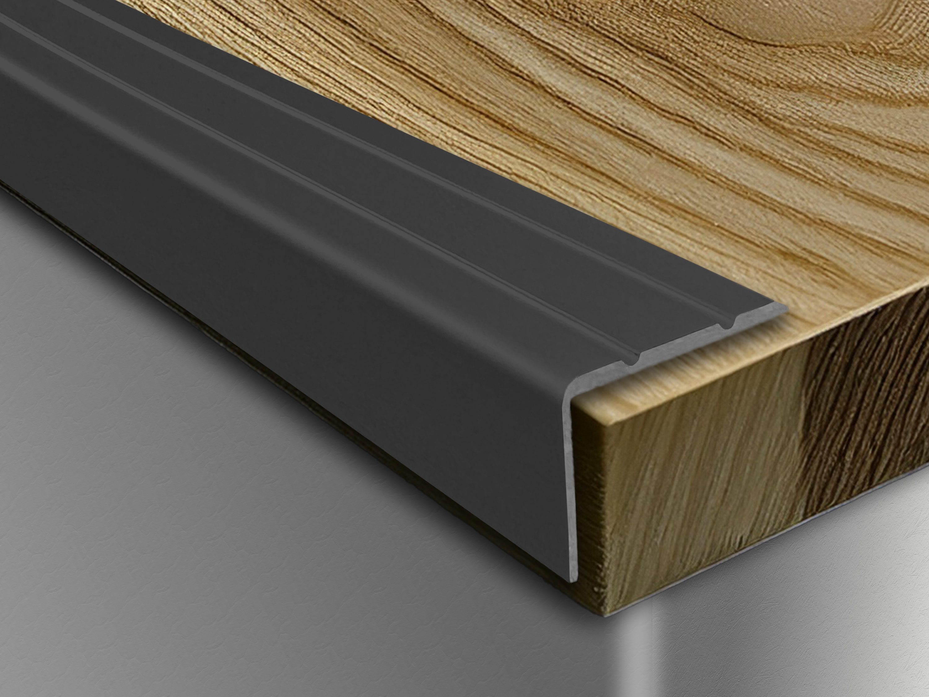 ufitec® Winkelprofil / Treppenkantenprofil - selbstklebend - 24 x 15 mm - Alu eloxiert ufitec® Winkelprofil / Treppenkantenprofil - selbstklebend - 24 x 15 mm - Alu eloxiert