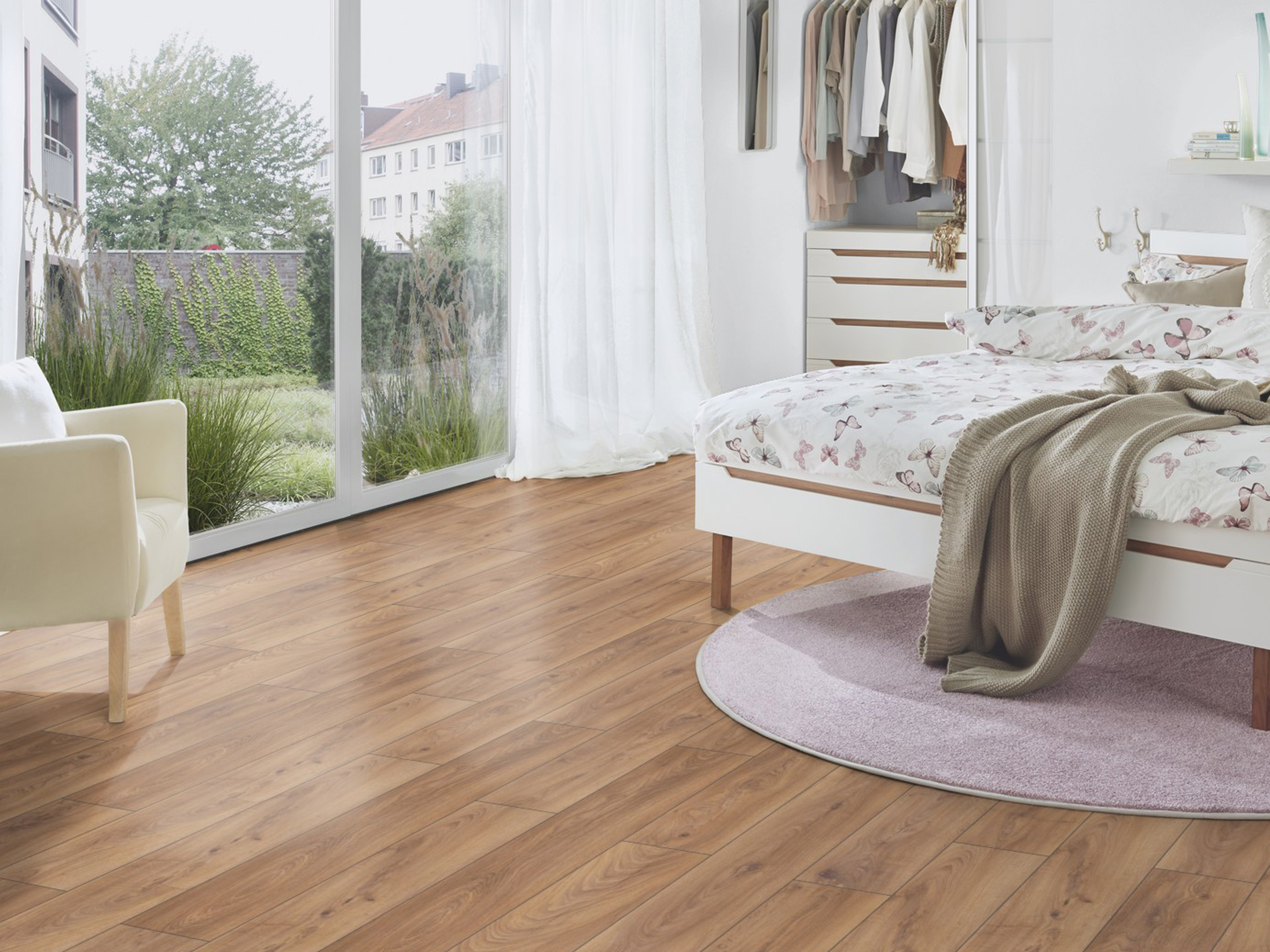 Laminatboden KronoOriginal® Atlantic 12 - Firebrand Oak K450 - 12 mm - MO.RE! Moisture resistant Laminatboden KronoOriginal® Atlantic 12 - Firebrand Oak K450 - 12 mm - MO.RE! Moisture resistant