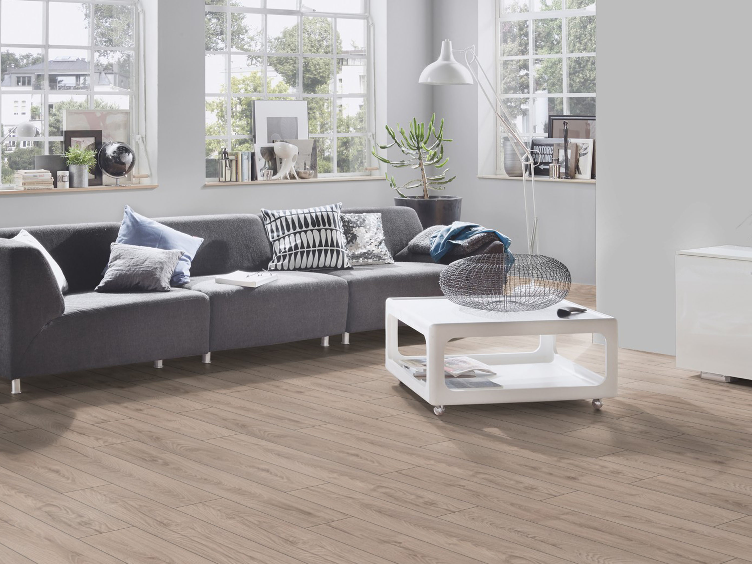 Mushroom Carpenter Oak K478 Landhausdiele Laminat mit Fase Atlantic 10 - mit MO.RE KronoOriginal Mushroom Carpenter Oak K478 Landhausdiele Laminat mit Fase Atlantic 10 - mit MO.RE KronoOriginal