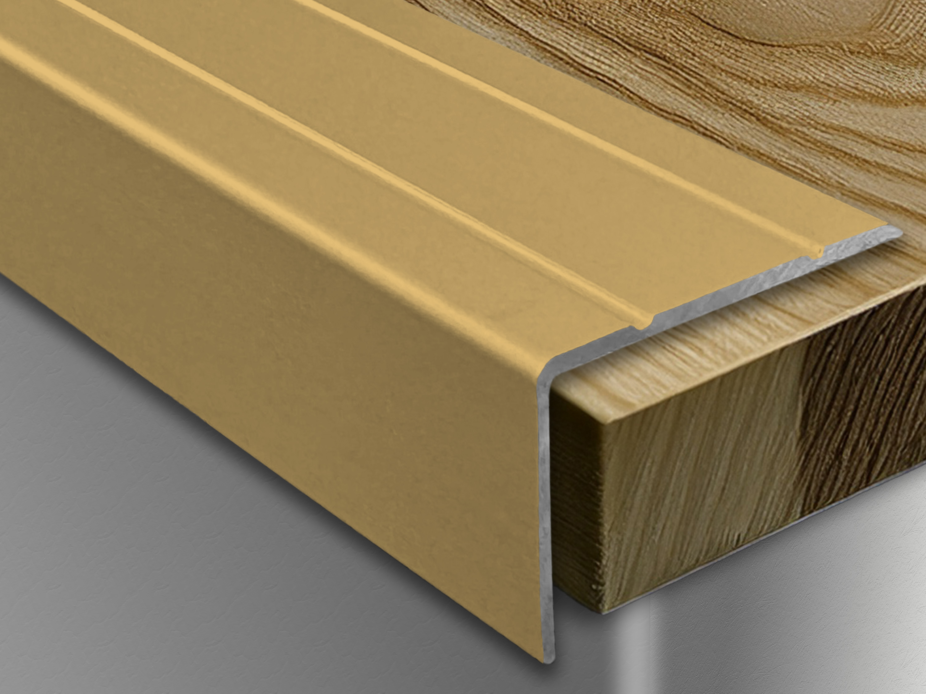 ufitec® Winkelprofil / Treppenkantenprofil - selbstklebend - 30 x 20 mm - Alu eloxiert ufitec® Winkelprofil / Treppenkantenprofil - selbstklebend - 30 x 20 mm - Alu eloxiert