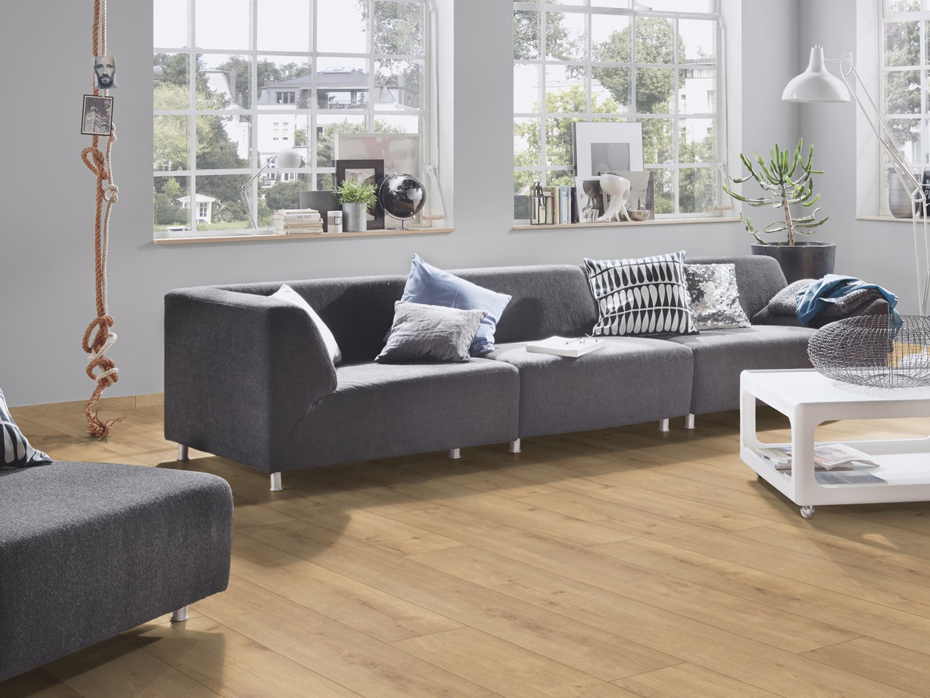 Honey Montreux Oak K657 Laminat Langdiele mit Fase Altitude 12 - mit MO.RE KronoOriginal® Honey Montreux Oak K657 Laminat Langdiele mit Fase Altitude 12 - mit MO.RE KronoOriginal®