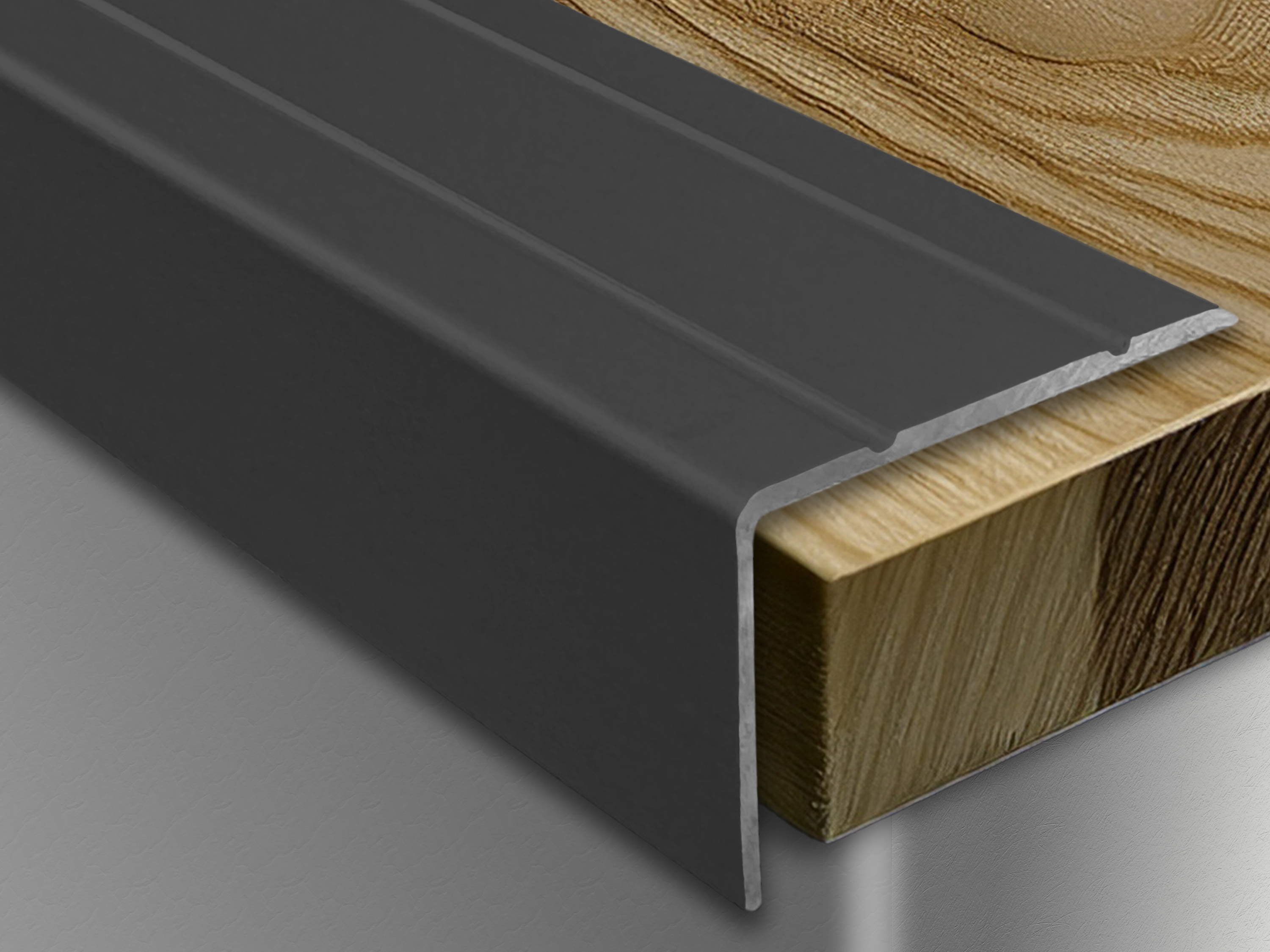 ufitec® Winkelprofil / Treppenkantenprofil - selbstklebend - 30 x 20 mm - Alu eloxiert ufitec® Winkelprofil / Treppenkantenprofil - selbstklebend - 30 x 20 mm - Alu eloxiert
